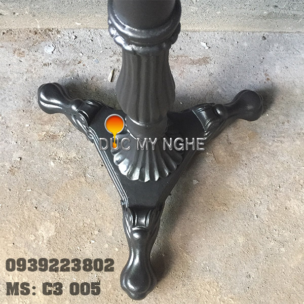 Bàn cafe 3 chân đầu cá sấu C3 005